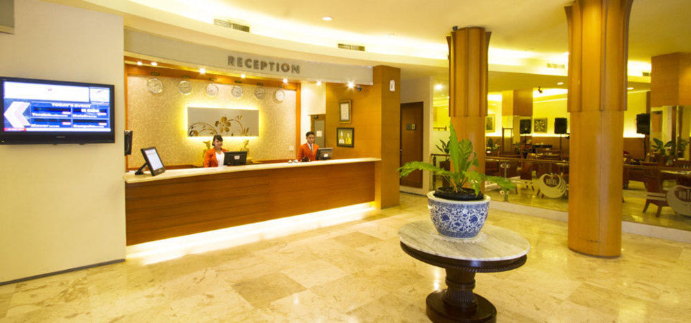 Hotel Bisanta Bidakara Surabaya Bagian luar foto