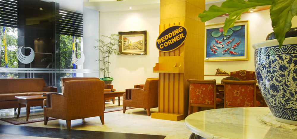 Hotel Bisanta Bidakara Surabaya Bagian luar foto