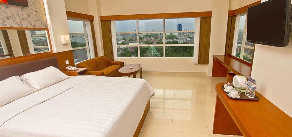 Hotel Bisanta Bidakara Surabaya Bagian luar foto